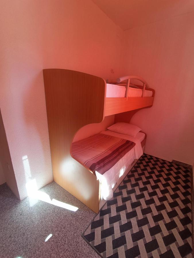 Apartmani Centar Starigrad Paklenica Exterior photo